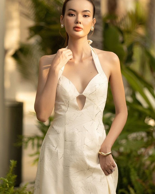 Xu hướng cut - out đầy táo bạo và quyến rũ mềm mại - Ảnh 10.