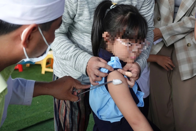 Từ 1.7, HPV chính thức được đưa vào danh mục tiêm chủng bắt buộc - Ảnh 1. Từ 1.7, HPV chính thức được đưa vào danh mục tiêm chủng bắt buộc - Ảnh 1.