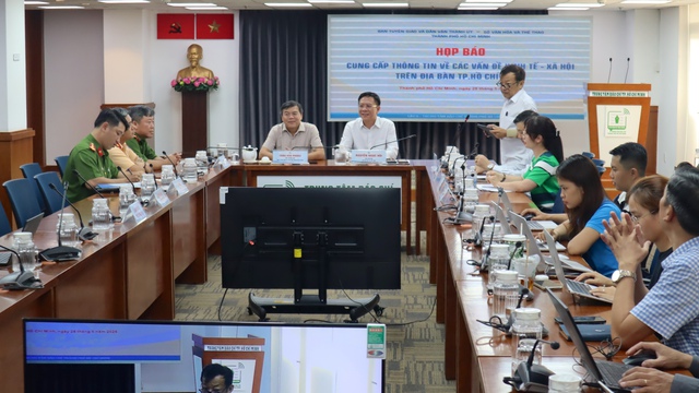 Sau nhiều tranh luận, TP.HCM nói rõ vì sao không tháo dỡ vòng xoay Điện Biên Phủ - Ảnh 1.