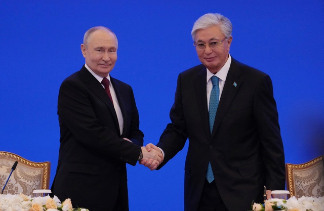 Nga ký thỏa thuận xây nhà máy điện hạt nhân ở Kazakhstan - Ảnh 1.