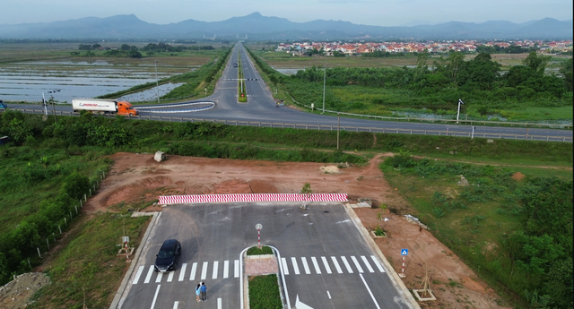 Mở nút giao 'đắp chiếu' nhiều năm, các bên liên quan đã phát sinh tố cáo - Ảnh 2.