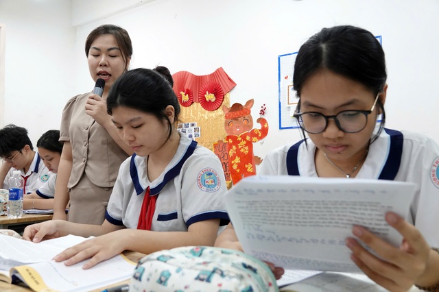 Những lỗi học sinh cần tránh khi làm bài thi lớp 10 môn văn - Ảnh 2.