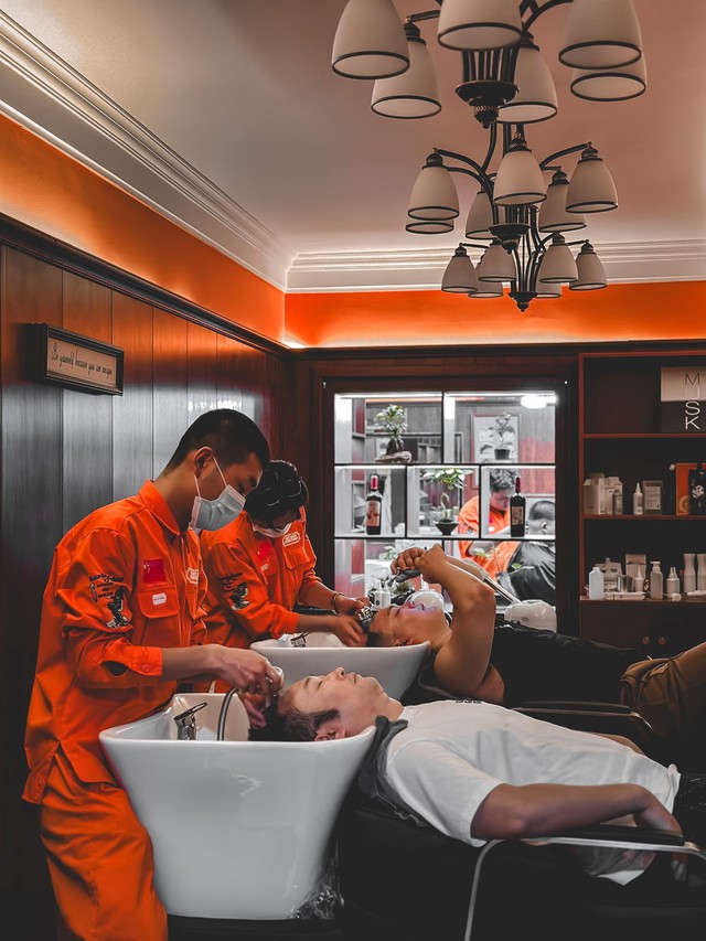 Đông Tây Barbershop: Hành trình từ tiệm tóc nhỏ đến hệ thống 150 chi nhánh toàn cầu - Ảnh 3.