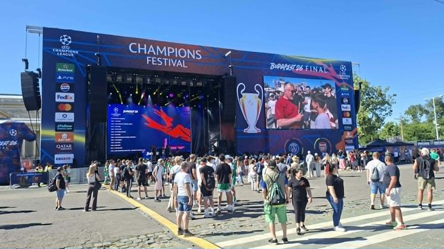Chung kết Champions League: Arsenal đại chiến PSG, Budapest &lsquo;căng m&igrave;nh&rsquo; đ&oacute;n si&ecirc;u b&atilde;o b&oacute;ng đ&aacute;- Ảnh 1.