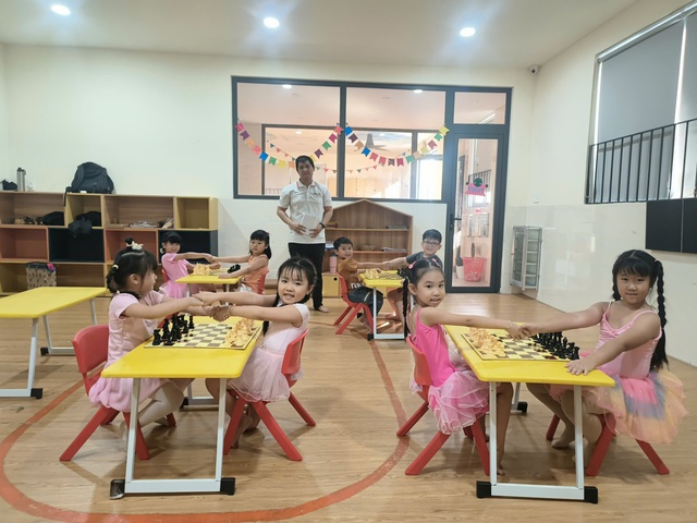 Học cờ vua để rời xa màn hình - Ảnh 1.