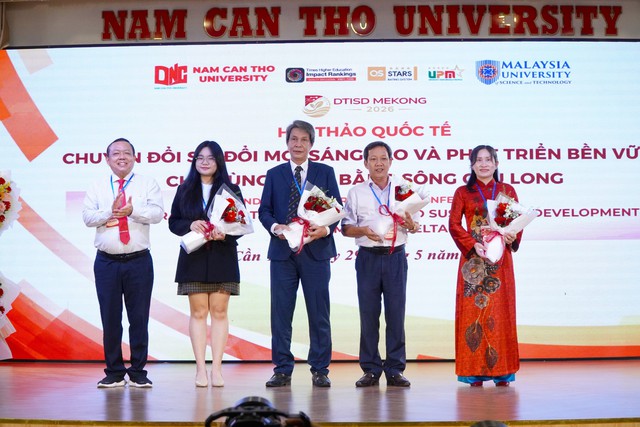 Nh&agrave; khoa học g&oacute;p giải ph&aacute;p ph&aacute;t triển bền vững v&ugrave;ng ĐBSCL - Ảnh 1.