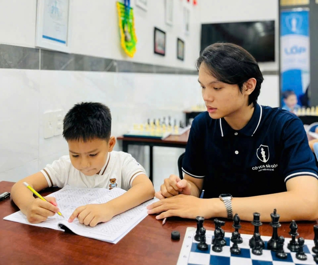 Học cờ vua để rời xa màn hình - Ảnh 2.