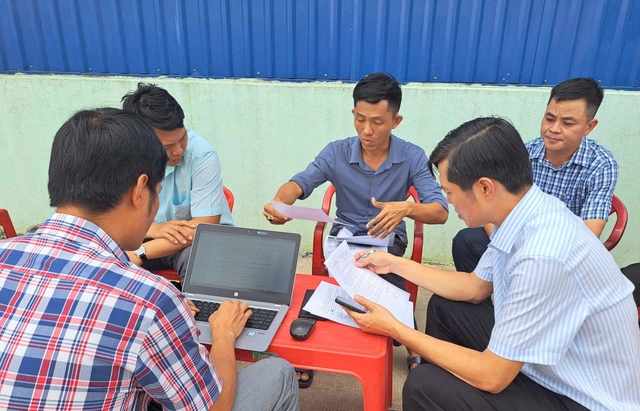 Sau phản &aacute;nh của B&aacute;o Thanh Ni&ecirc;n, c&ocirc;ng ty g&acirc;y 'ngộp thở' cam kết di dời- Ảnh 1.