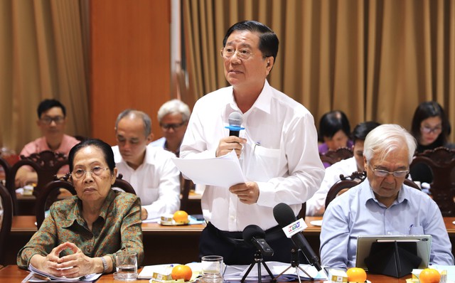 Băn khoăn đề xuất cắt điện, nước công trình vi phạm xây dựng ở TP.HCM - Ảnh 1.