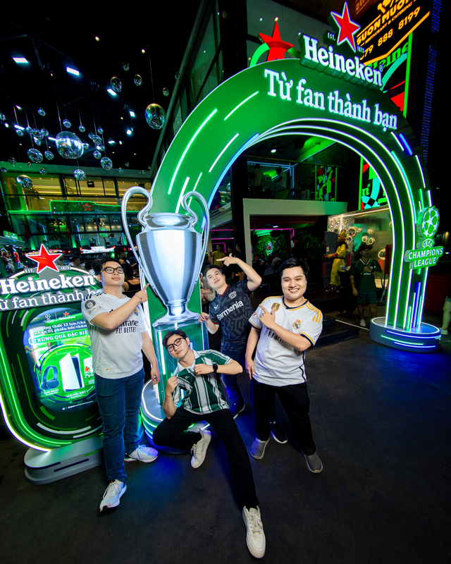 Heineken mở FanStation - Chiêu đãi fan trải nghiệm Chung kết UEFA Champions League PSG vs Arsenal- Ảnh 2. Heineken mở FanStation - Chiêu đãi fan trải nghiệm Chung kết UEFA Champions League PSG vs Arsenal- Ảnh 2.
