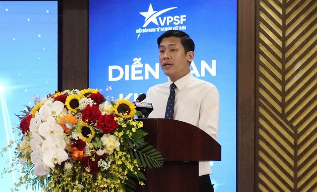 Hà Tĩnh đối thoại cùng doanh nghiệp, kiến tạo động lực mới cho kinh tế tư nhân- Ảnh 2. Hà Tĩnh đối thoại cùng doanh nghiệp, kiến tạo động lực mới cho kinh tế tư nhân- Ảnh 2.