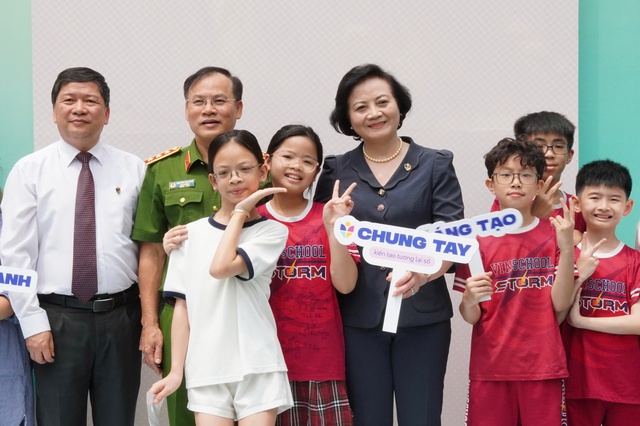 Không lá chắn nào bằng sự đồng hành của gia đình trong bảo vệ trẻ em- Ảnh 2. Không lá chắn nào bằng sự đồng hành của gia đình trong bảo vệ trẻ em- Ảnh 2.