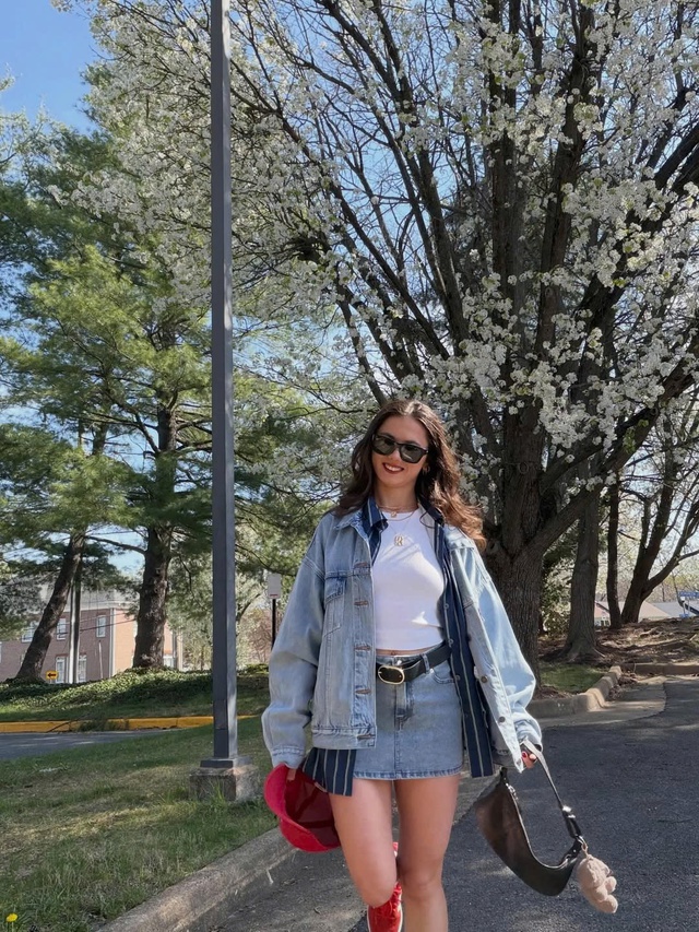 Denim on denim: Công thức phối đồ cá tính chưa bao giờ lỗi mốt- Ảnh 2.