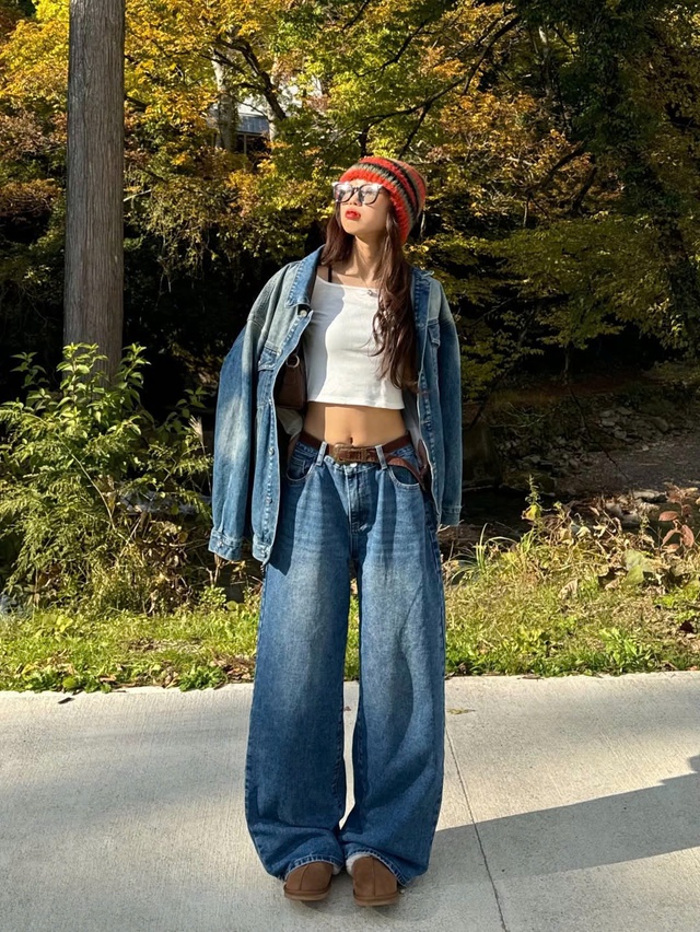 Denim on denim: Công thức phối đồ cá tính chưa bao giờ lỗi mốt- Ảnh 7.