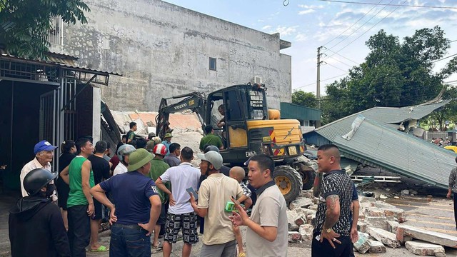 Sập nh&agrave; khi sửa chữa, chủ nh&agrave; tử vong tại chỗ - Ảnh 2.