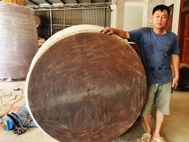 Gia tộc 8 đời l&agrave;m trống khổng lồ- Ảnh 3.
