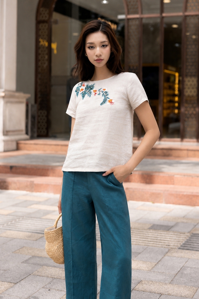 Chạm ngưỡng xa hoa với trang phục thêu hoa tỉ mỉ- Ảnh 8. Chạm ngưỡng xa hoa với trang phục thêu hoa tỉ mỉ- Ảnh 8.
