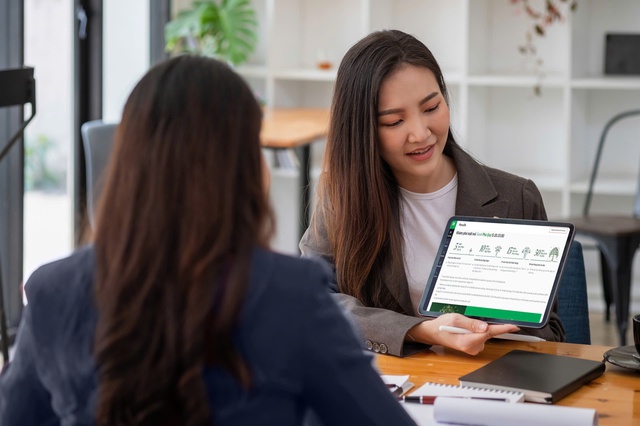 Nhân sự bất động sản, ngân hàng… đa dạng hóa thu nhập từ tư vấn bảo hiểm - Ảnh 2.