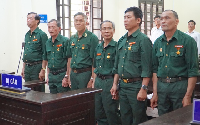 Vụ 6 cựu chiến binh k&ecirc;u oan: Viện trưởng Viện KSND cấp cao tại TP.HCM n&oacute;i g&igrave;? - Ảnh 1.