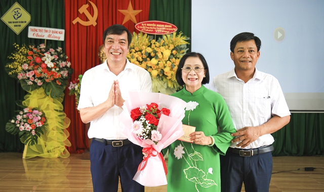 Hơn 2,5 tỉ đồng tiếp sức Trung tâm nuôi dạy trẻ khuyết tật Võ Hồng Sơn - Ảnh 9.