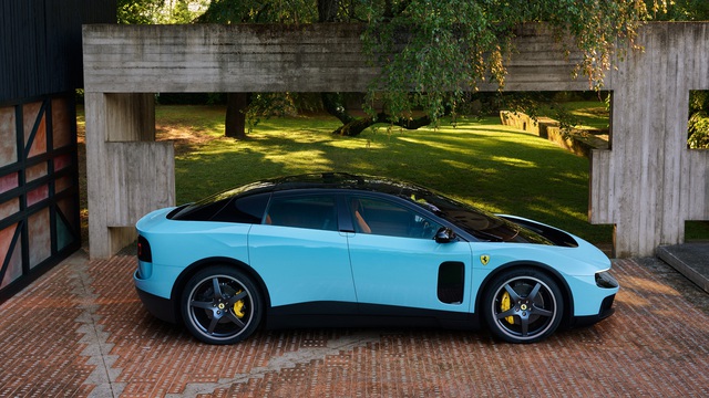 Ferrari tung ra siêu xe điện 4 cửa với thiết kế 'lạ' - Ảnh 2. Ferrari tung ra siêu xe điện 4 cửa với thiết kế 'lạ' - Ảnh 2.