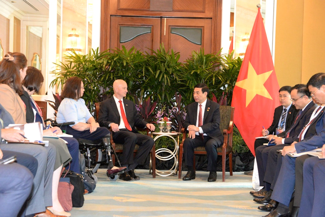 Đại tướng Phan Văn Giang mời Bộ trưởng Chiến tranh Mỹ dự Triển lãm Quốc phòng Việt Nam- Ảnh 3. Đại tướng Phan Văn Giang mời Bộ trưởng Chiến tranh Mỹ dự Triển lãm Quốc phòng Việt Nam- Ảnh 3.