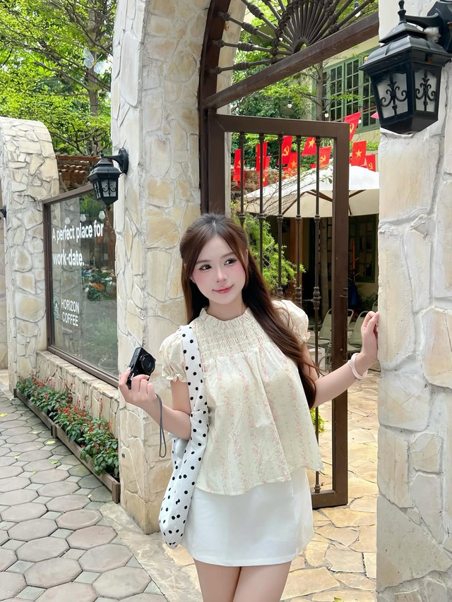 Mặc đẹp không khó nhờ phụ kiện họa tiết chấm bi kinh điển- Ảnh 8.