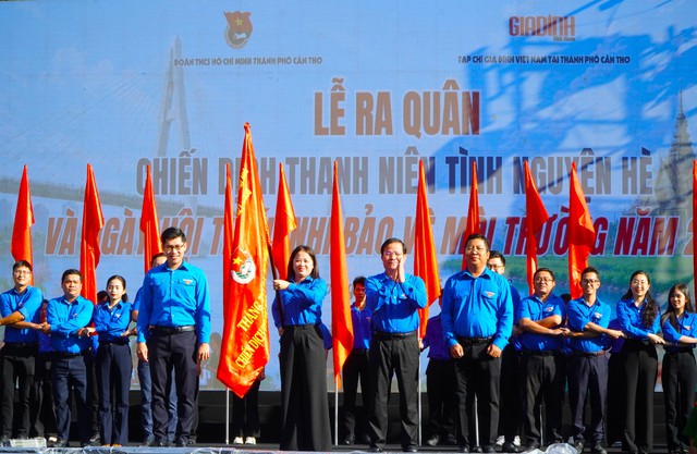 L&atilde;nh đạo Cần Thơ đặt h&agrave;ng những phần việc &lsquo;bền vững&rsquo; của thanh ni&ecirc;n - Ảnh 1.