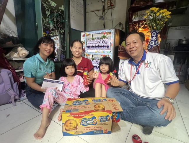 Mang quà Tết thiếu nhi đến với trẻ mồ côi do Covid-19- Ảnh 1. Mang quà Tết thiếu nhi đến với trẻ mồ côi do Covid-19- Ảnh 1.