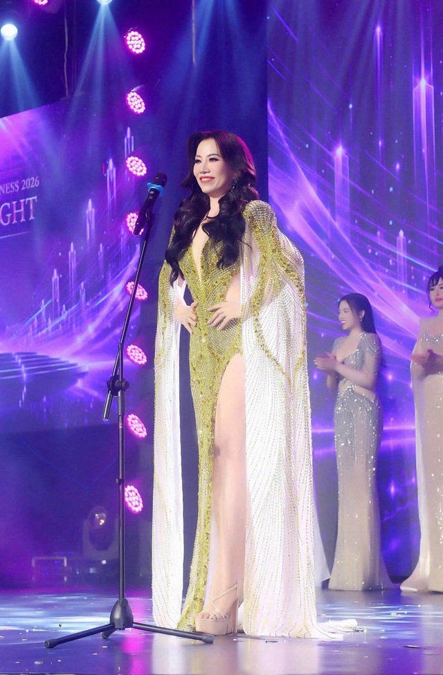Đồng Thị Hương đăng quang Hoa hậu Doanh nh&acirc;n Ho&agrave;n vũ 2026- Ảnh 2.