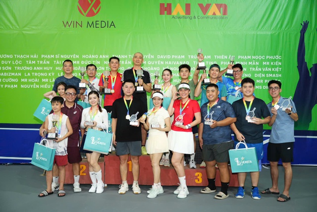 Giải pickleball quyên góp học bổng cho trẻ em nghèo- Ảnh 2. Giải pickleball quyên góp học bổng cho trẻ em nghèo- Ảnh 2.