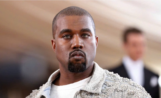 Kanye West bị cấm diễn tại Ý do phát ngôn 'yêu phát xít' - Ảnh 1.