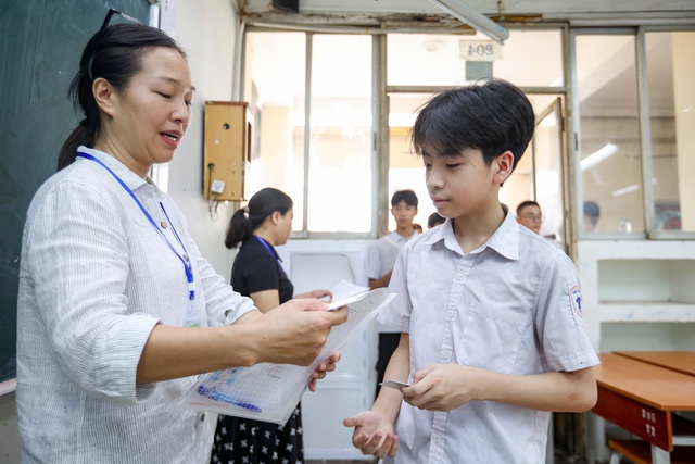 Bộ Giáo dục lại 'thúc' việc nâng hạng chức danh nghề nghiệp giáo viên - Ảnh 1.