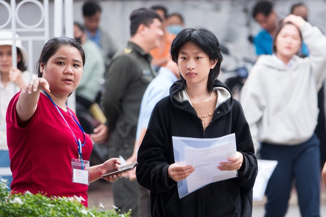 Thi lớp 10: Tin vui của học sinh Bình Dương cũ sau sáp nhập với TP.HCM - Ảnh 2.