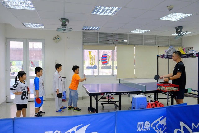 H&egrave; n&agrave;y cho con học g&igrave;?: Những địa điểm học b&oacute;ng b&agrave;n - Ảnh 1.