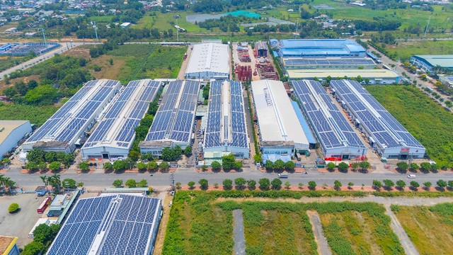 Nh&agrave; xưởng KCN tăng nhiệt giữa l&agrave;n s&oacute;ng doanh nghiệp mở rộng sản xuất - Ảnh 1.