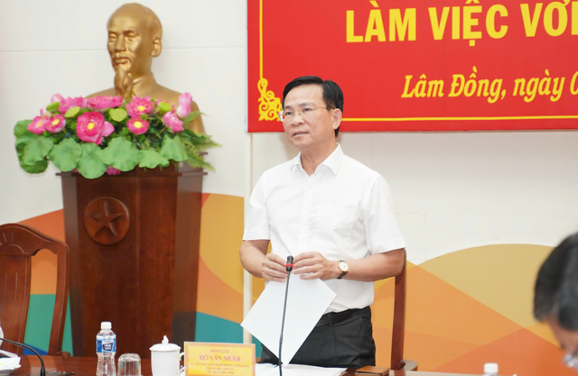 Ch&aacute;nh &aacute;n TAND tối cao Nguyễn Văn Quảng l&agrave;m việc tại L&acirc;m Đồng - Ảnh 1.