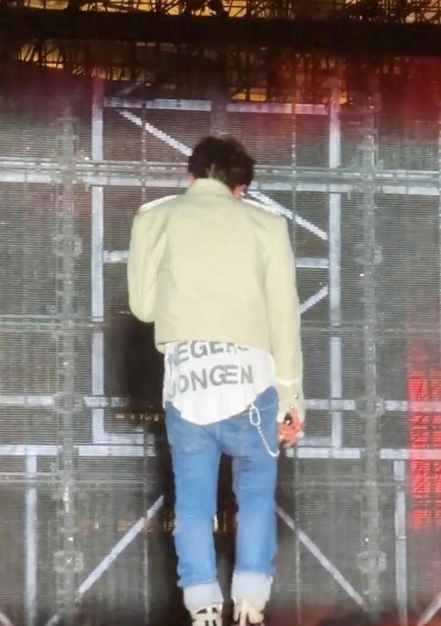 G-Dragon xin lỗi v&igrave; diện trang phục mang &yacute; nghĩa ph&acirc;n biệt chủng tộc - Ảnh 2.