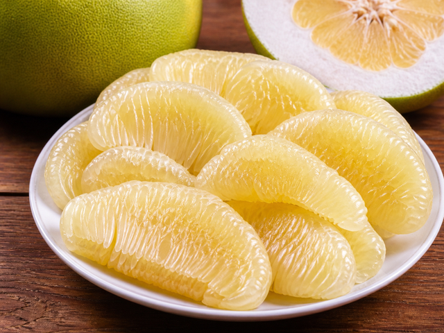 Ăn bưởi c&oacute; l&agrave;m tăng đường huyết kh&ocirc;ng? - Ảnh 1.