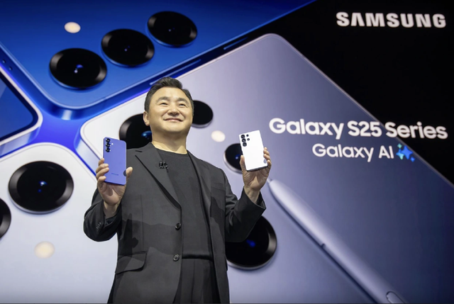 Từ Smartphone đến AI Phone: C&uacute; chuyển m&igrave;nh của Samsung định h&igrave;nh ng&agrave;nh c&ocirc;ng nghiệp di động - Ảnh 2.