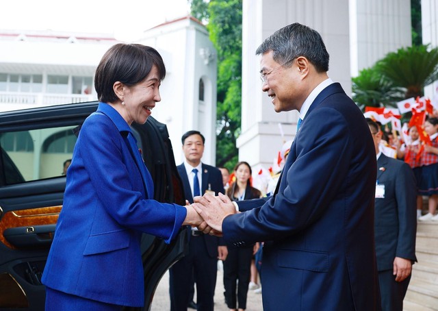 Vươn tầm đối ngoại to&agrave;n diện- Ảnh 2.