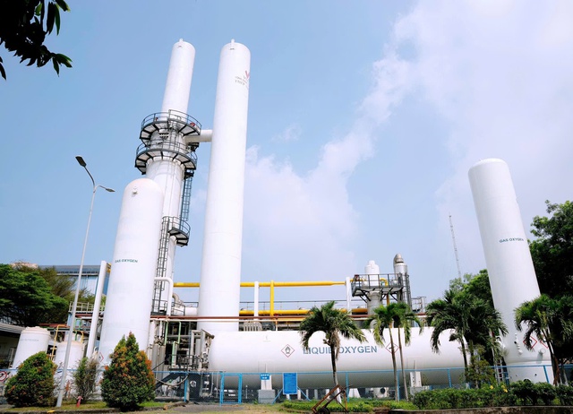 Th&eacute;p Miền Nam hiện diện trong c&aacute;c c&ocirc;ng tr&igrave;nh quy m&ocirc; lớn - Ảnh 2.