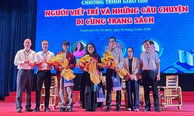 Người viết trẻ v&agrave; những c&acirc;u chuyện đi c&ugrave;ng trang s&aacute;ch- Ảnh 3.