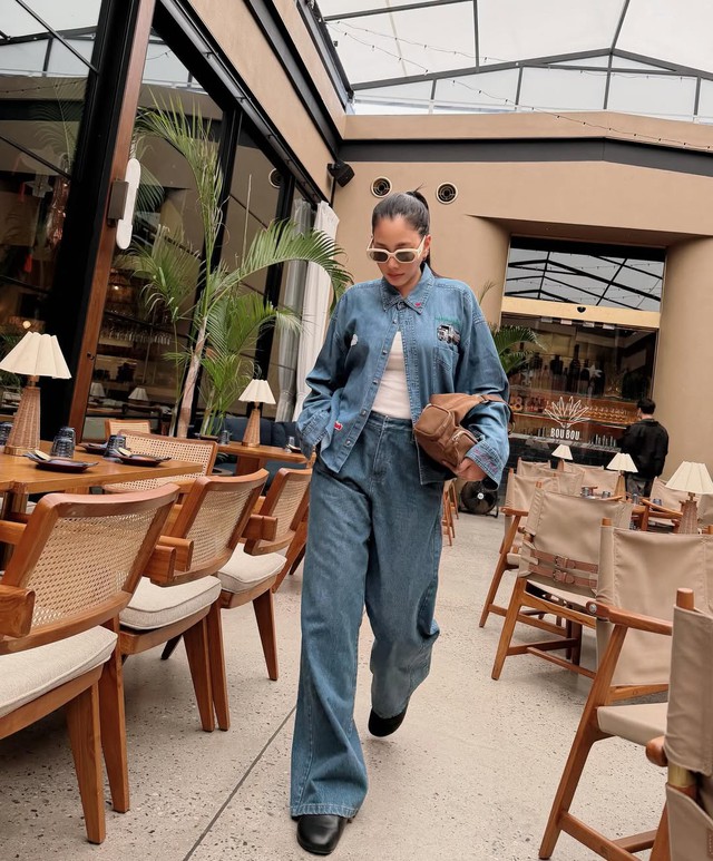 Sức hấp dẫn của áo sơ mi denim: Tối giản nhưng 'chất'- Ảnh 9.