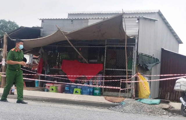 Bênh vực cha, con trai đánh và bóp cổ người hành hung đến tử vong- Ảnh 1.