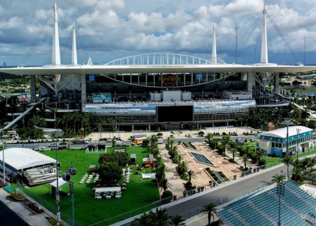 Độc lạ s&acirc;n b&oacute;ng 'biến h&igrave;nh' li&ecirc;n tục để tổ chức 7 trận đấu World Cup 2026- Ảnh 3.