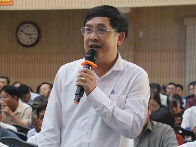 Cử tri Đ&agrave; Nẵng băn khoăn việc lu&acirc;n chuyển c&aacute;n bộ thời gian ngắn - Ảnh 1.