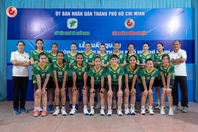 Đồng đội cũ của Trần Thị Thanh Th&uacute;y l&agrave;m thủ qu&acirc;n đội b&oacute;ng chuyền nữ TP.HCM- Ảnh 2.