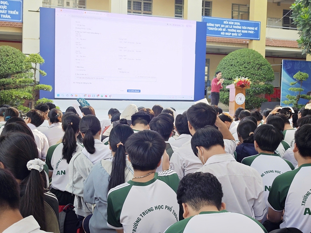 Thi tốt nghiệp THPT: Minh bạch tỷ lệ chọn m&ocirc;n để thấy r&otilde; chất lượng gi&aacute;o dục - Ảnh 1.