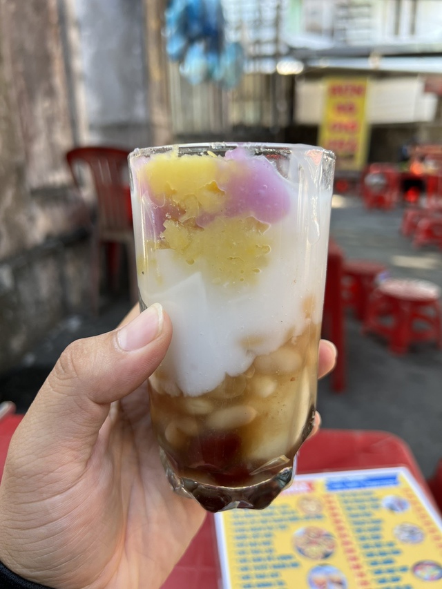 Mục sở thị qu&aacute;n ch&egrave; trong vụ ly ch&egrave; 170.000 đồng ở Huế- Ảnh 3.
